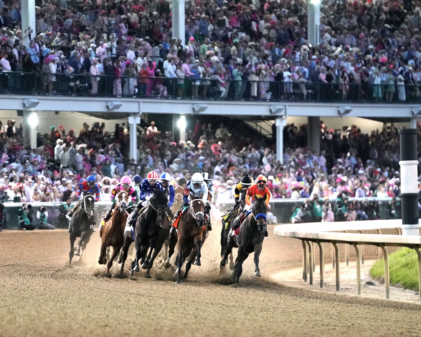 ALWAYS A RUNNER - 050126 - Race 13 - CD The Longines Kentucky Oaks G1 - 152nd Running - Turn 02