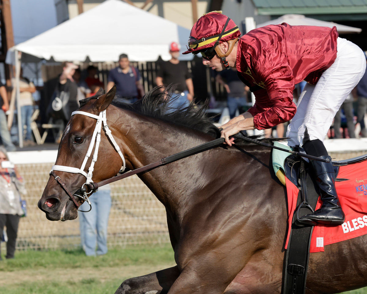 BLESS THE BROKEN - The Kentucky Downs Lady Turf G2 - 09-05-26 - R09 - KD - Inside Finish 01