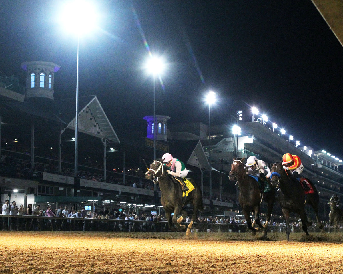 CONCEIT - 091926 - Race 08 - CD - Under Rail 01