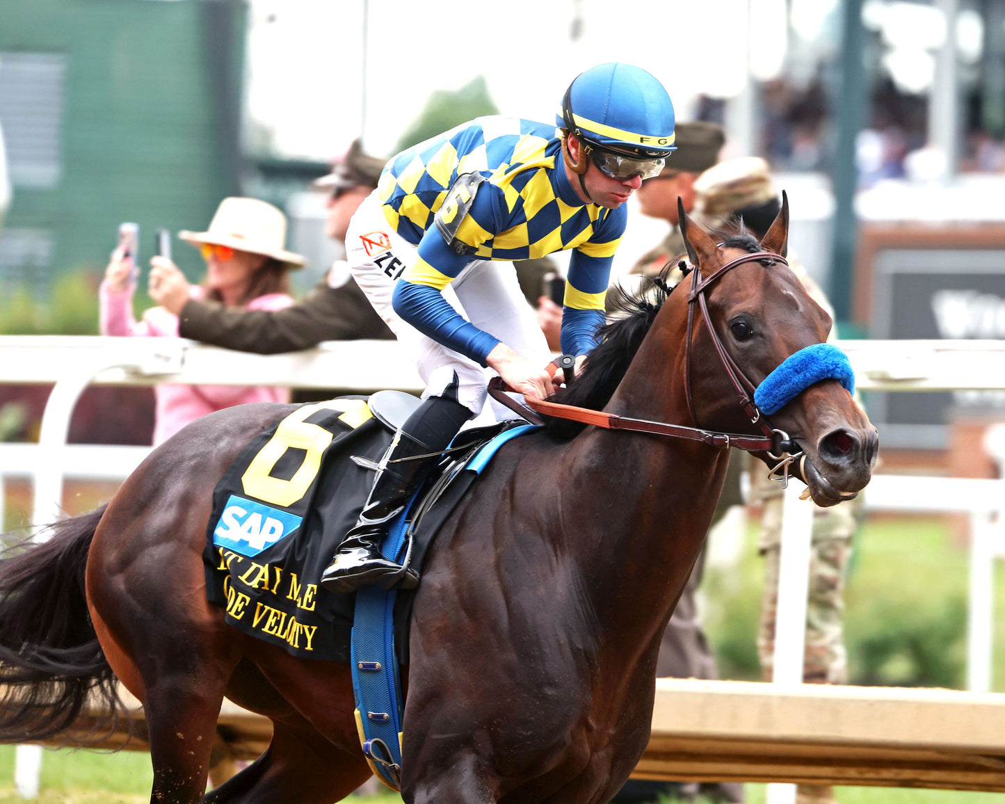 CRUDE VELOCITY - The Pat Day Mile G2 - 05-02-26 - R08 - CD - Gallop Out 01 - Coady Media - Kurtis Coady Photography