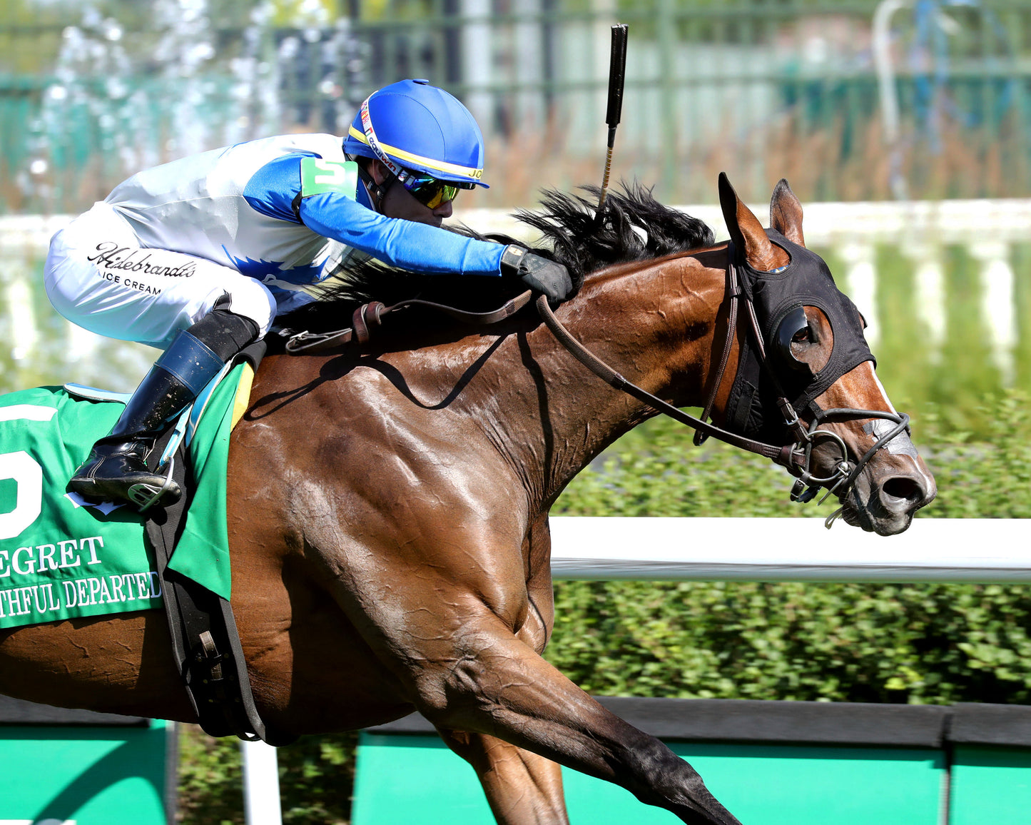 FAITHFUL DEPARTED - 053026 - Race 09 - CD - Tight Finish 01
