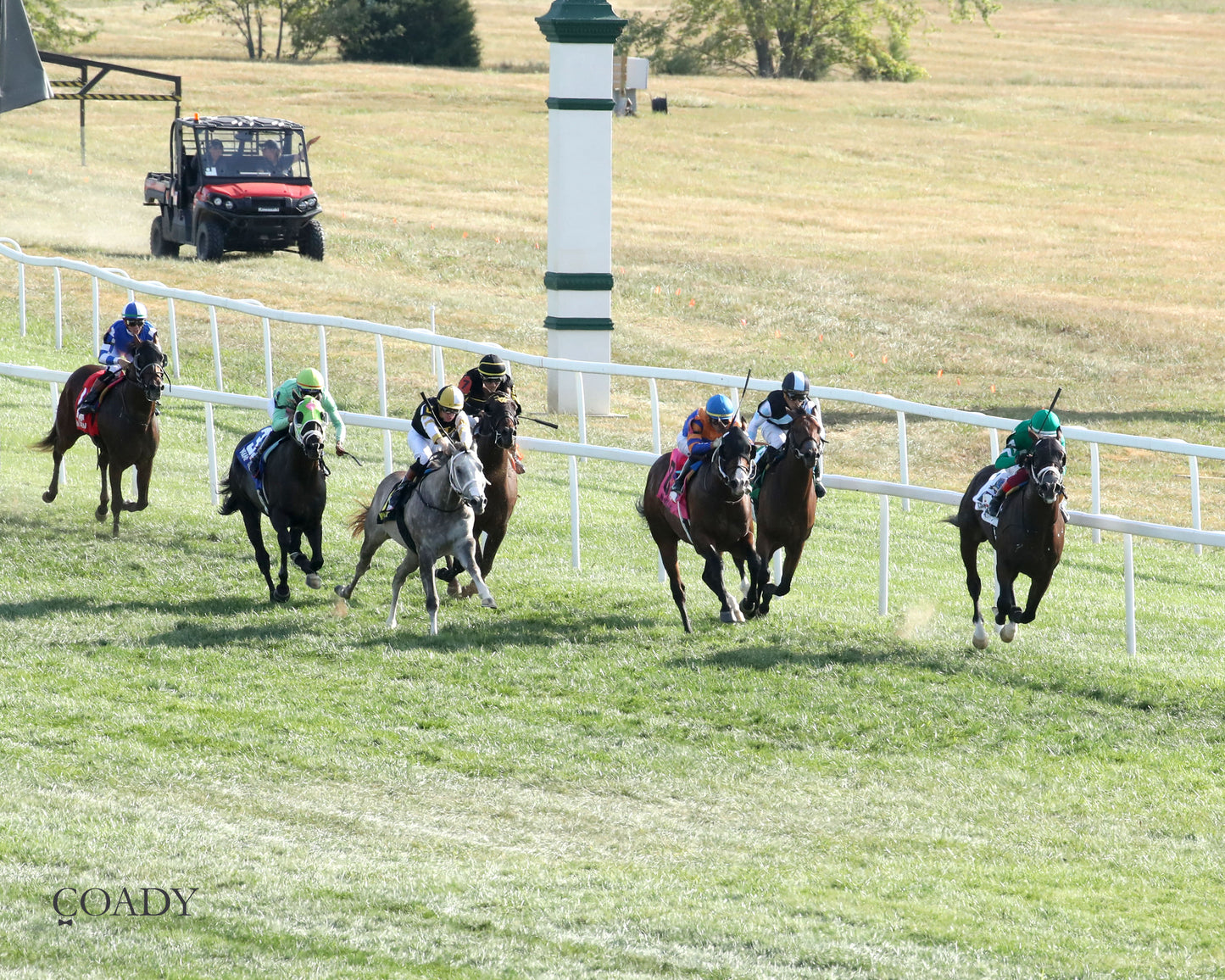 JOHNNY'S RED STORM - The Kentucky Downs Juvenile Sprint - 08-31-25 - R09 - KD - Aerial Finish 02 - Coady Media - Kurtis Coady Photography