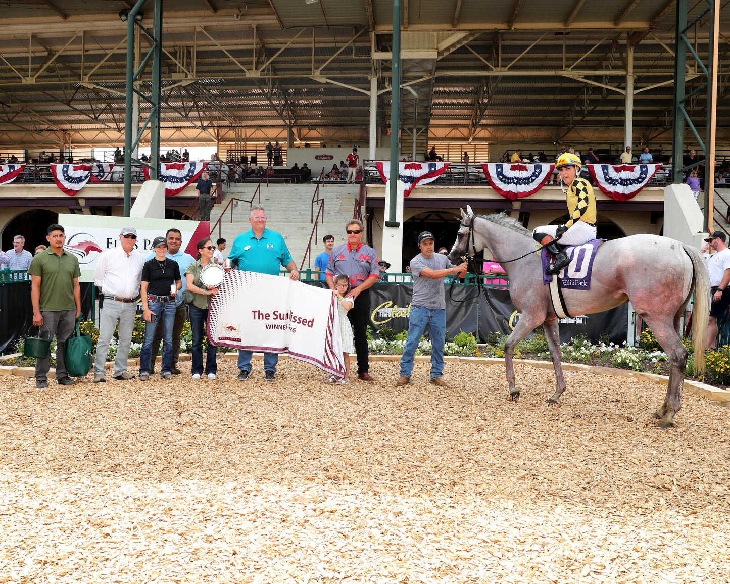 LOVE YOU ANYWAY - 080226 - Race 09 - ELP presentation 01