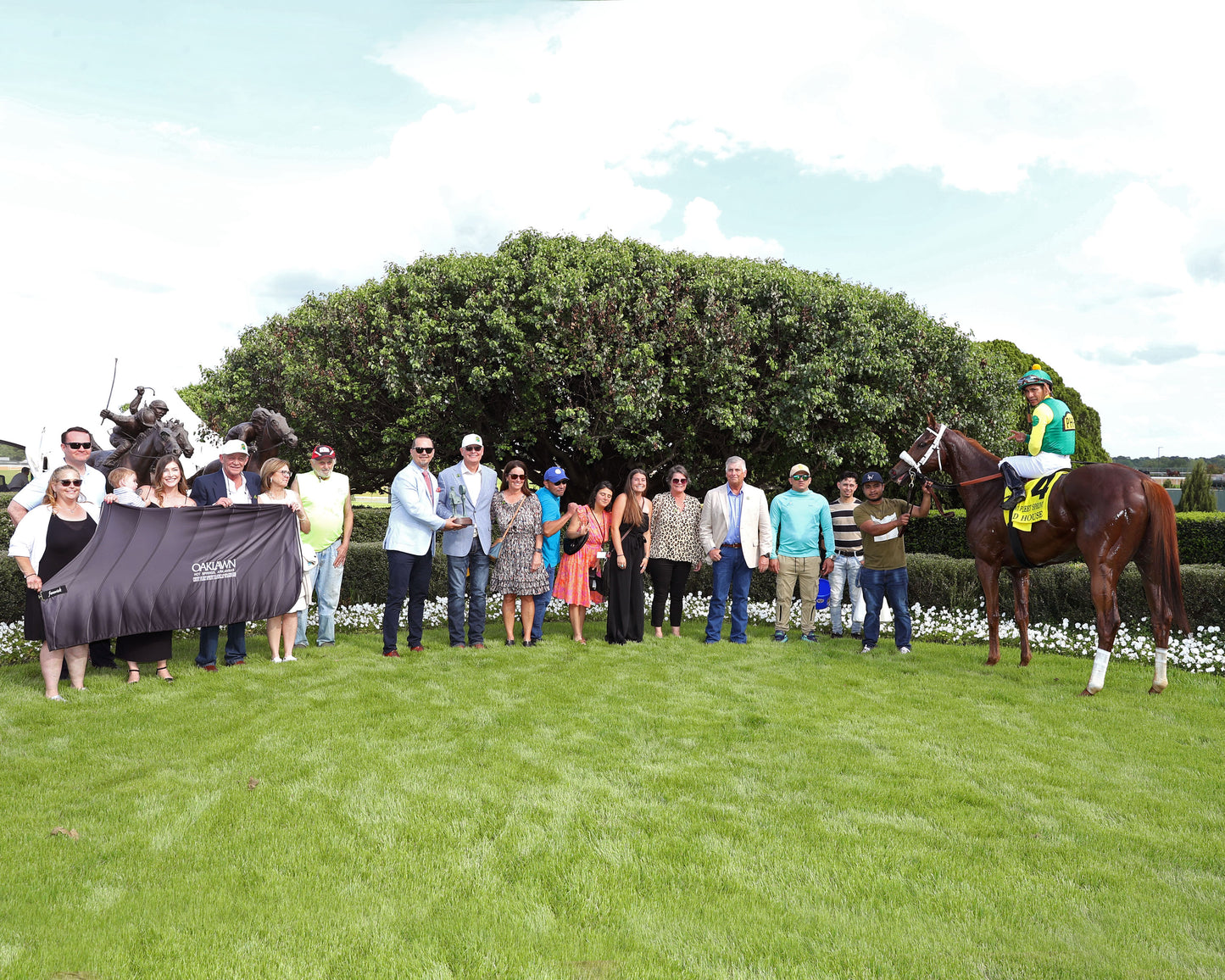 MAD HOUSE - The Count Fleeet - 041126 - Race 08 - OP - Winners Circle 01 - Coady Media - Kurtis Coady Photography