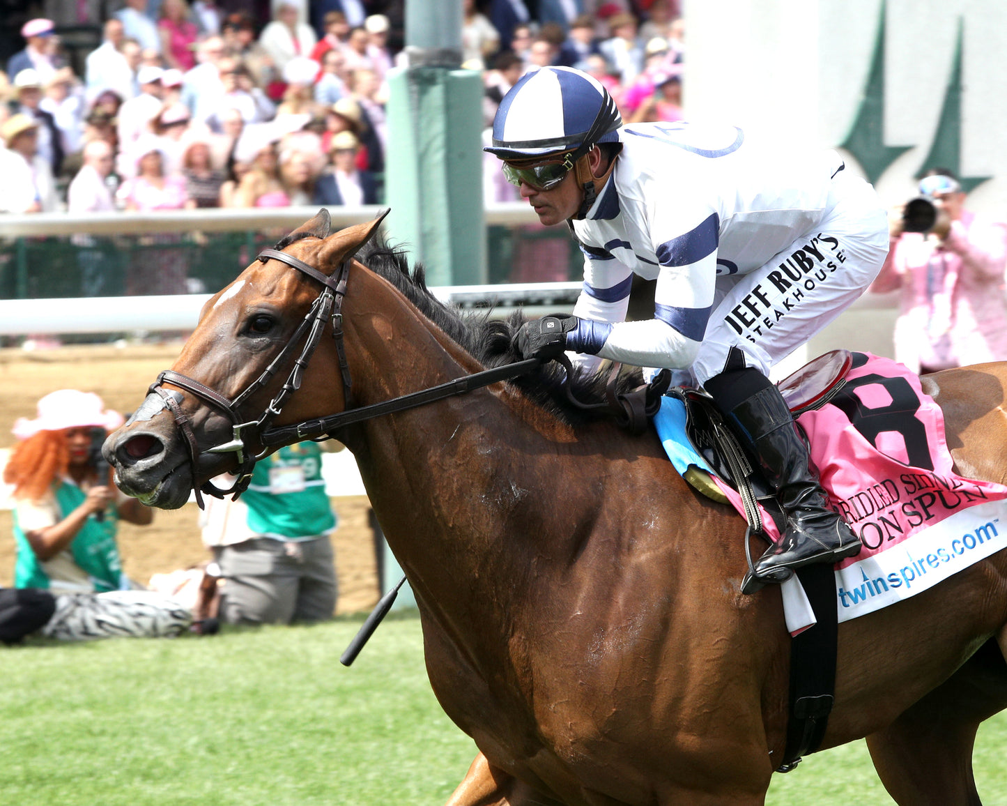 MOON SPUN - 050126 - Race 07 - CD - Inside Finish 01 - Coady Media - Kurtis Coady Photography