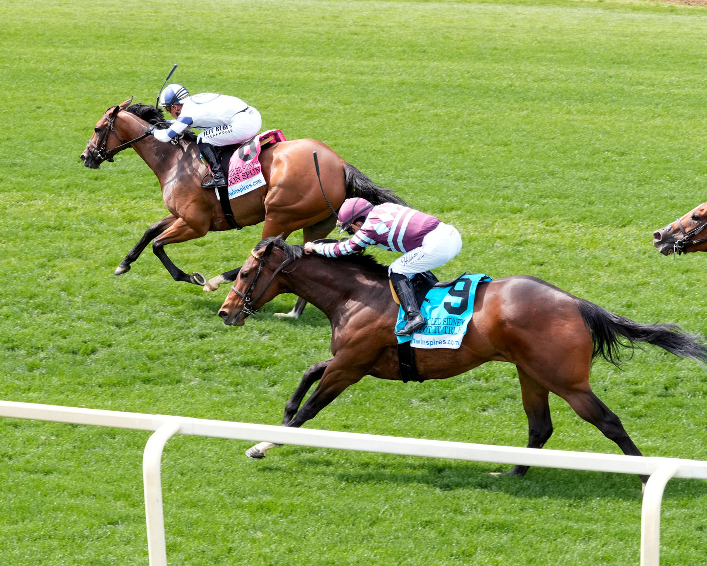 MOON SPUN - 050126 - Race 07 - CD - Inside Finish 07 - Coady Media - Kurtis Coady Photography