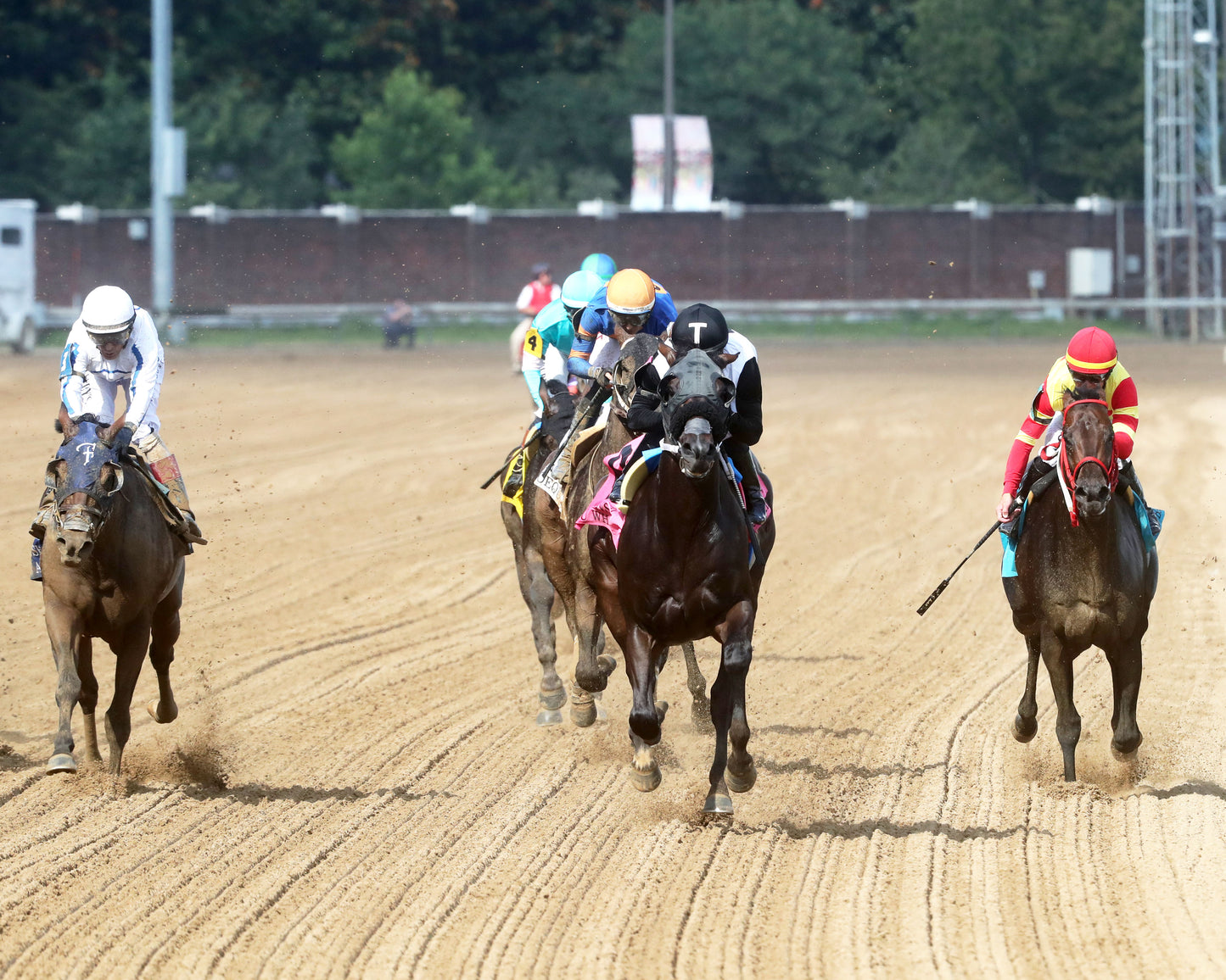 NU WHATS' NEW - 062826 - Race 10 - CD - Head On 01