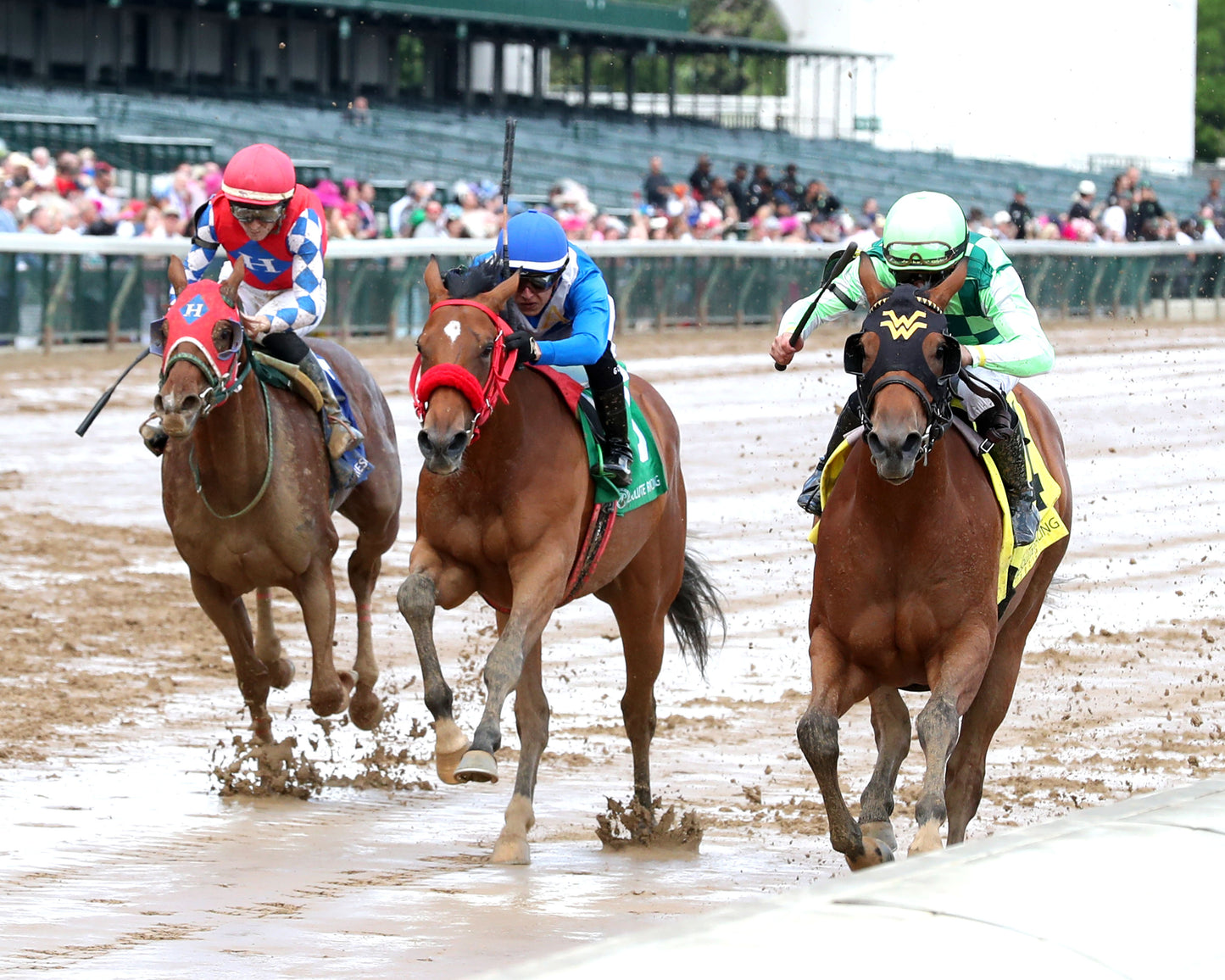 WAGGLEY - The Kentucky Juvenile - 04-29-26 - R06 - CD - Inside Finish 02 - Coady Media - Kurtis Coady Photography