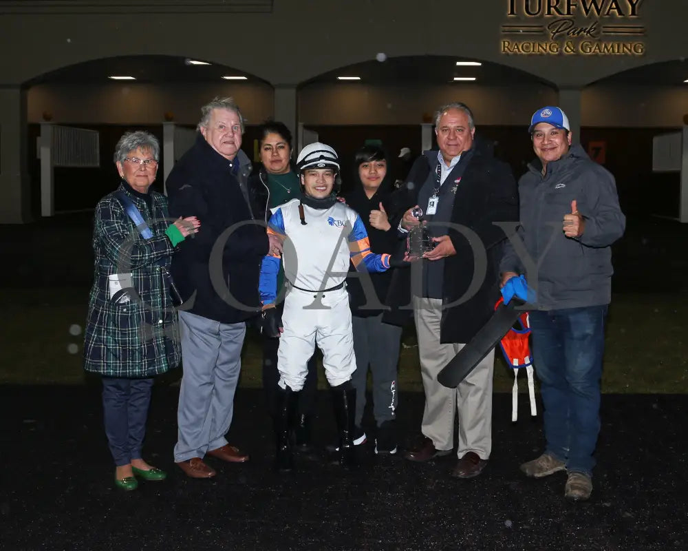 B G Warrior - The Wishing Well 31St Running 01-27-24 R08 Tp Presentation 01 Turfway Park