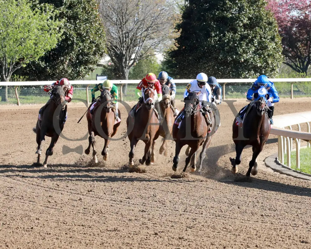 BURNHAM SQUARE - The Blue Grass - 040825 - Race 10 - KEE - Turn 01 Keeneland