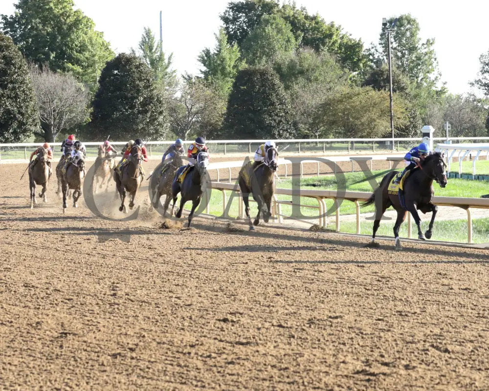 East Avenue - 100524 Race 09 Kee The Claiborne Breeders’ Futurity G1 Turn 01 Keeneland