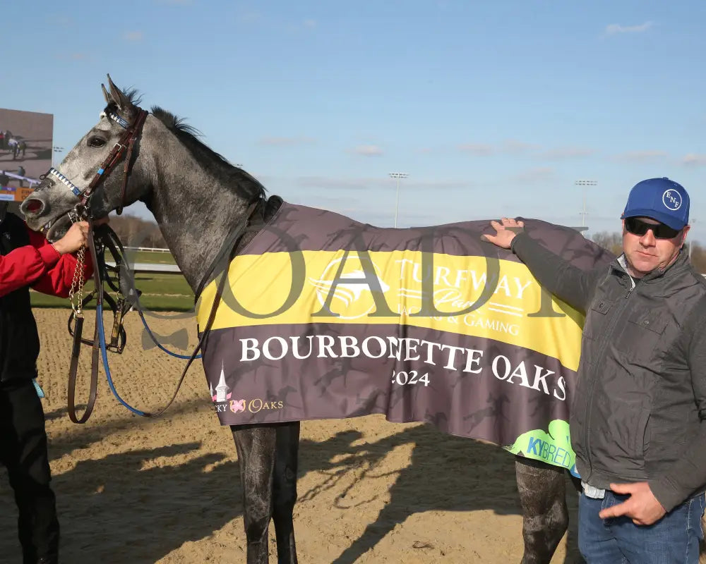 Everland - The Bourbonette Oaks 42Nd Running 03 - 23 - 24 R11 Turfway Park Blanket 01 Sammantha