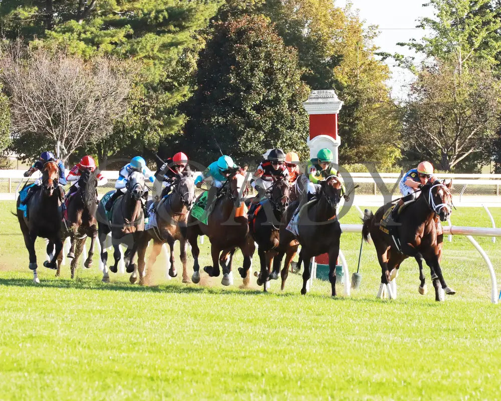 FINAL SCORE - 100525 - Race 10 - KEE - Turn 01 Keeneland