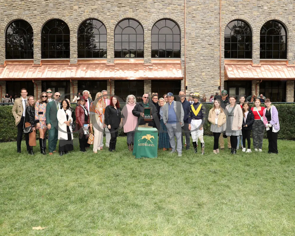GALLIVANT - 102525 - Race 06 - KEE - Presentation 01 Keeneland