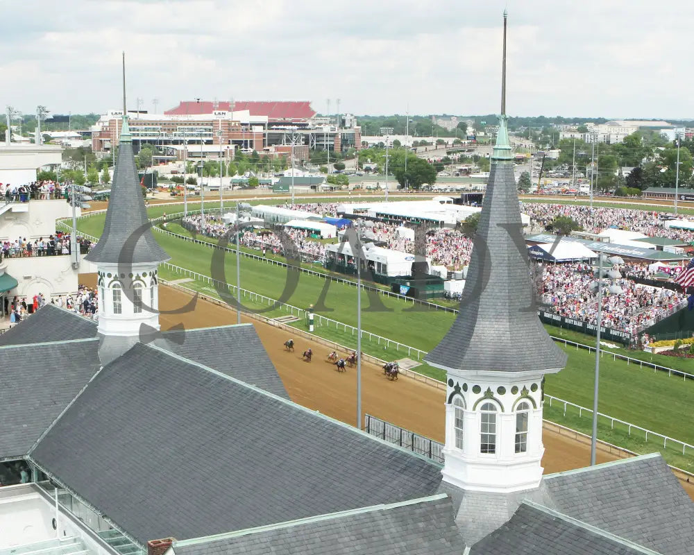Gun Pilot - 050424 Race 10 Cd The Churchill Downs G1 Spires Finish 01