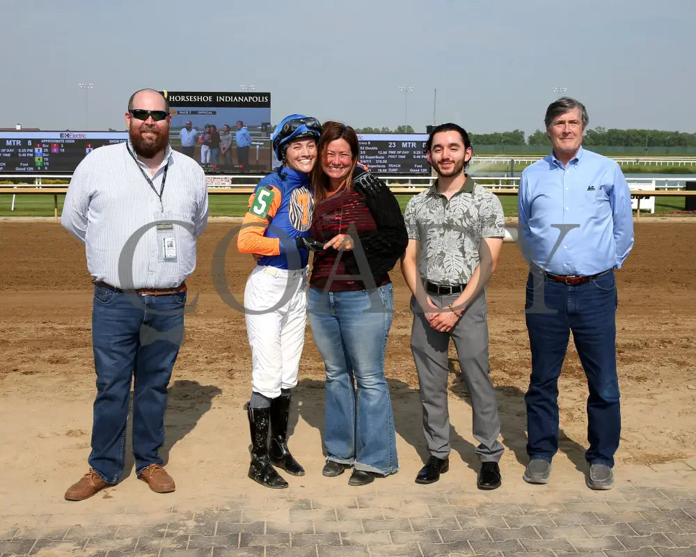 HOT MIDDLES - Hoosier Breeders Sophomore Handicap - 17th Running - 06-11-25 - R07 - Horseshoe Indiana - Presentation 01