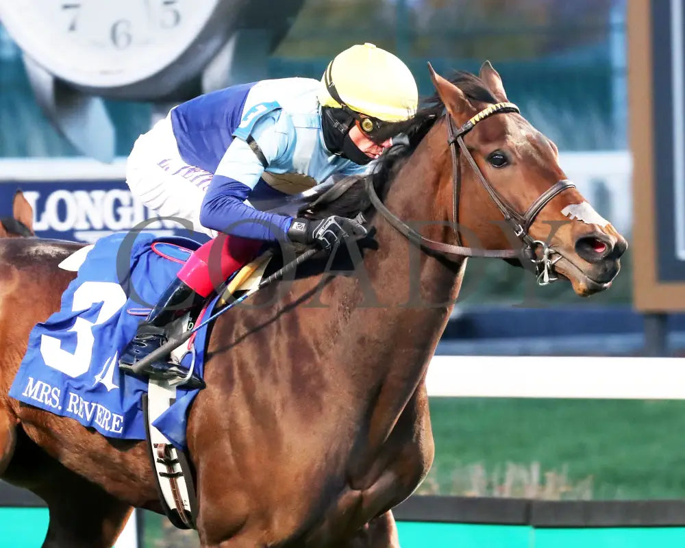 Kehoe Beach - The Mrs. Revere G2 11-29-24 R10 Cd Tight Finish 01 Churchill Downs