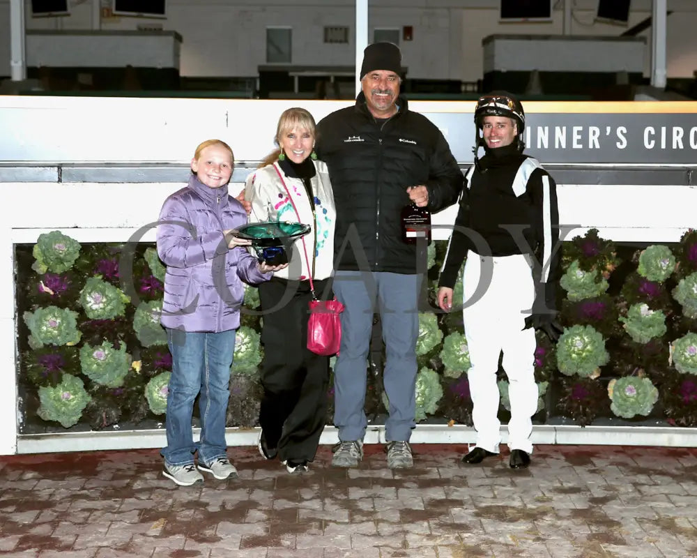 Lagynos - The Commonwealth Turf G3 11-23-24 R10 Cd Presentation 01 Churchill Downs