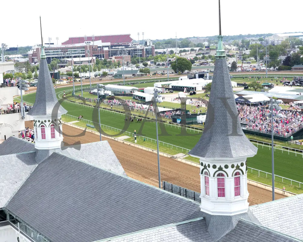 NITROGEN - 050225 - Race 05 - CD - Aerial Finish 03 Churchill Downs