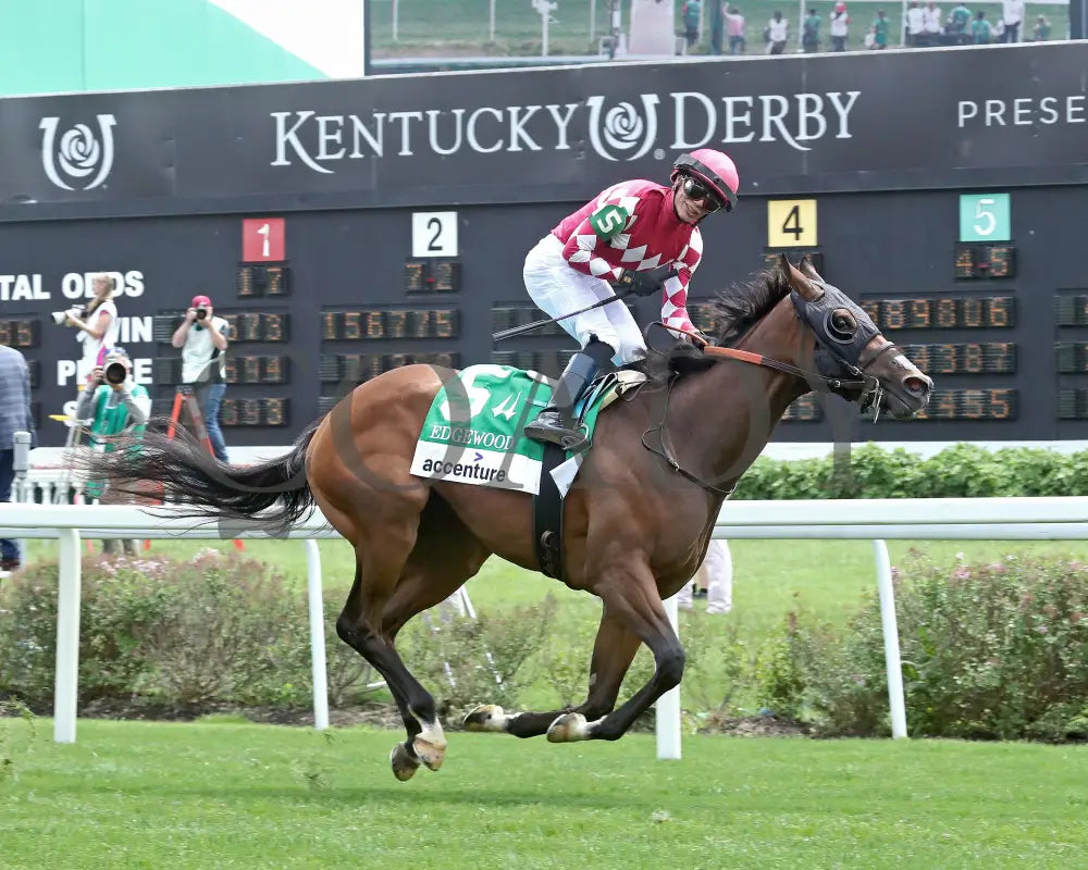 NITROGEN - 050225 - Race 05 - CD - Celebration 01 Churchill Downs
