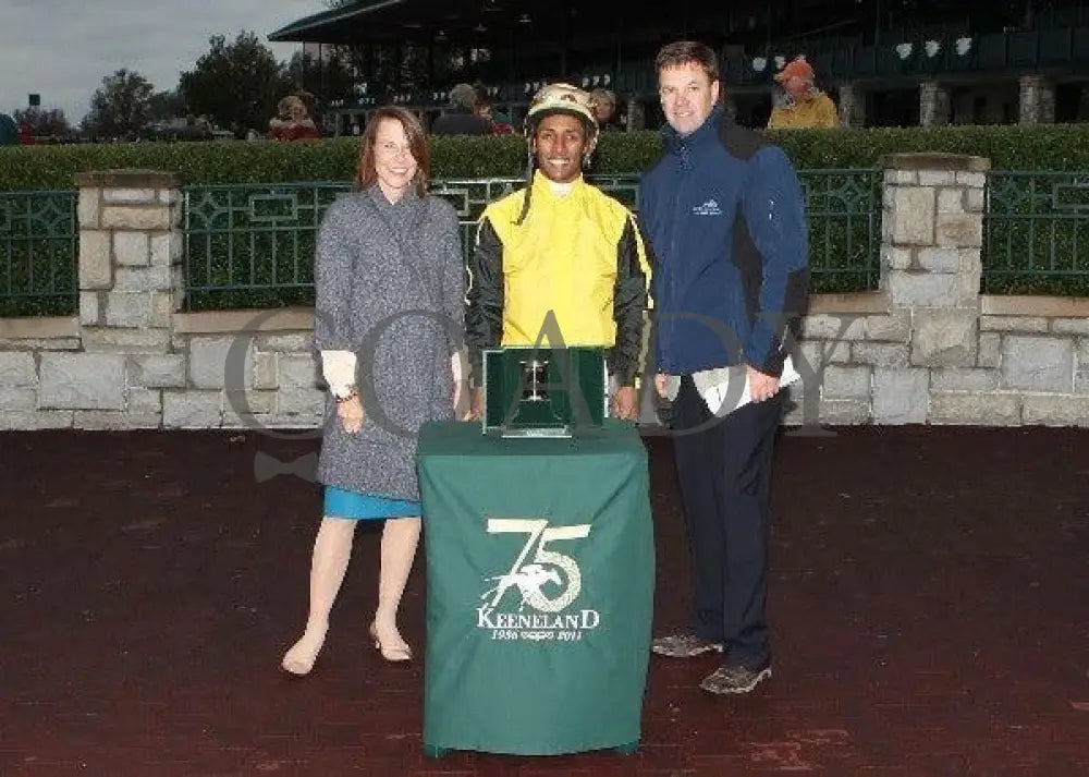 Sanagas - Presentation 102011 Race 08 Keeneland