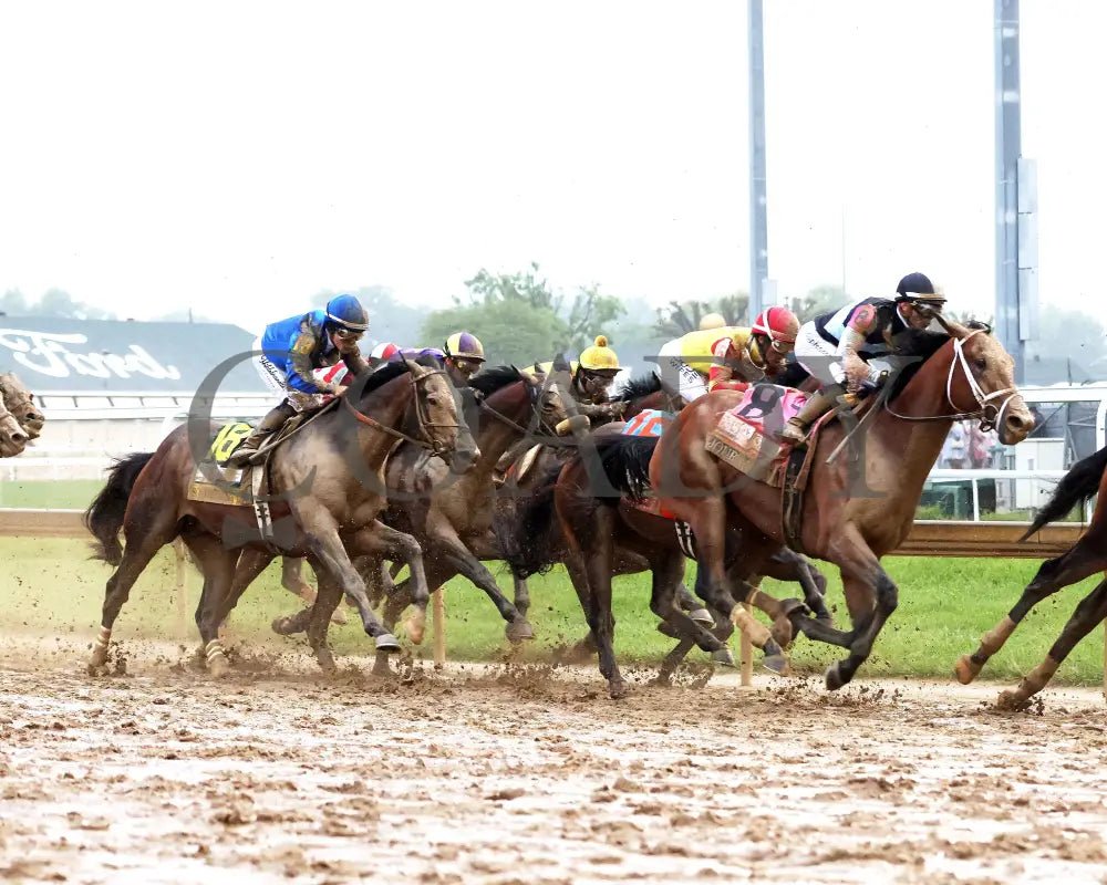 SOVEREIGNTY - 050325 - Race 12 - CD - Turn 04 Churchill Downs