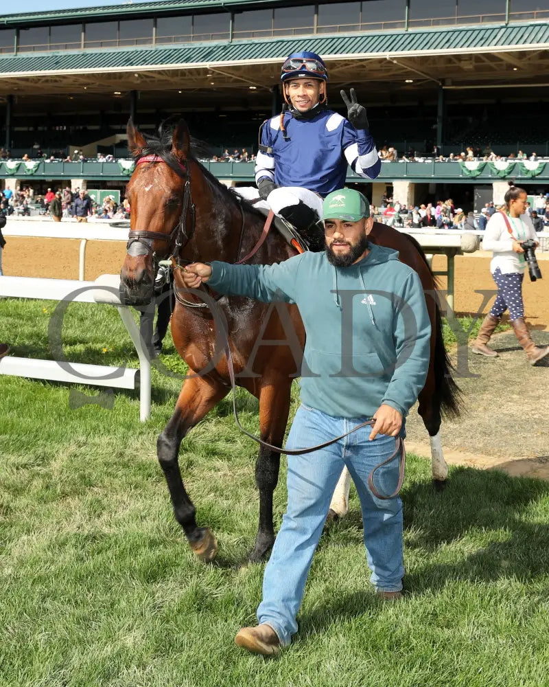 TEST SCORE - The Transylvania Presented by Keeneland Select - 04-07-25 - R08 - KEE - Walk In 01 Keeneland
