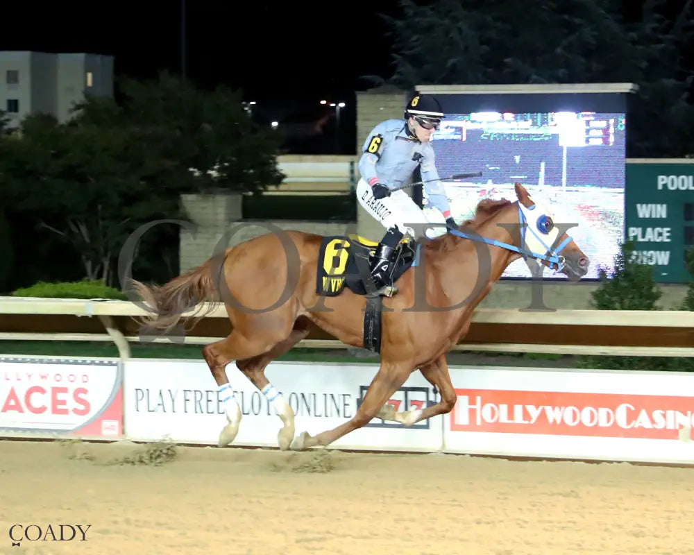 TRICKS R FOR JUBA - 101125 - Race 04 - CT West Virginia Vincent Moscarelli Memorial Breeders Classics - Finish 01