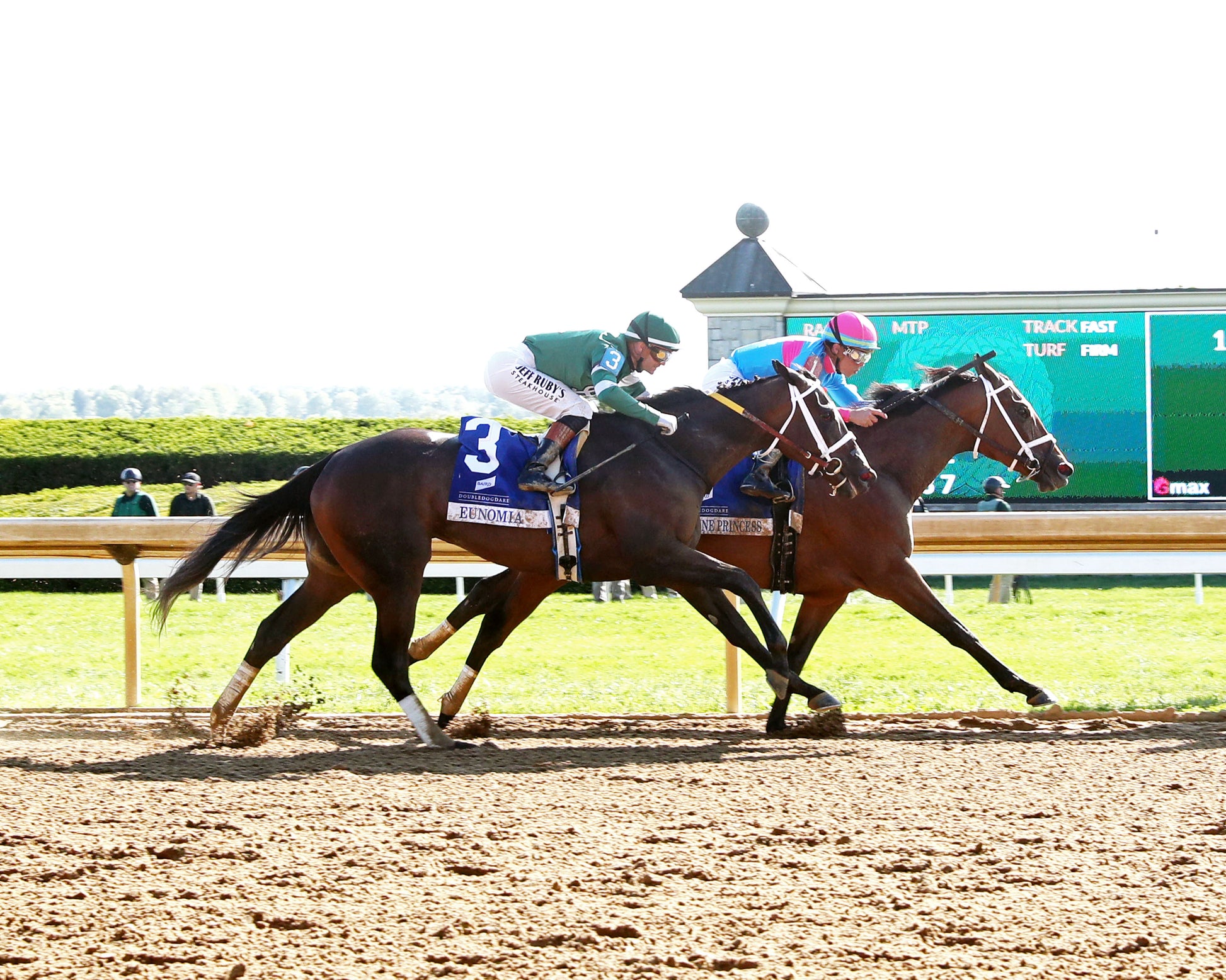 ALPINE PRINCESS - 041726 - Race 09 - KEE - Finish 04 - Coady Media - Kurtis Coady Photography