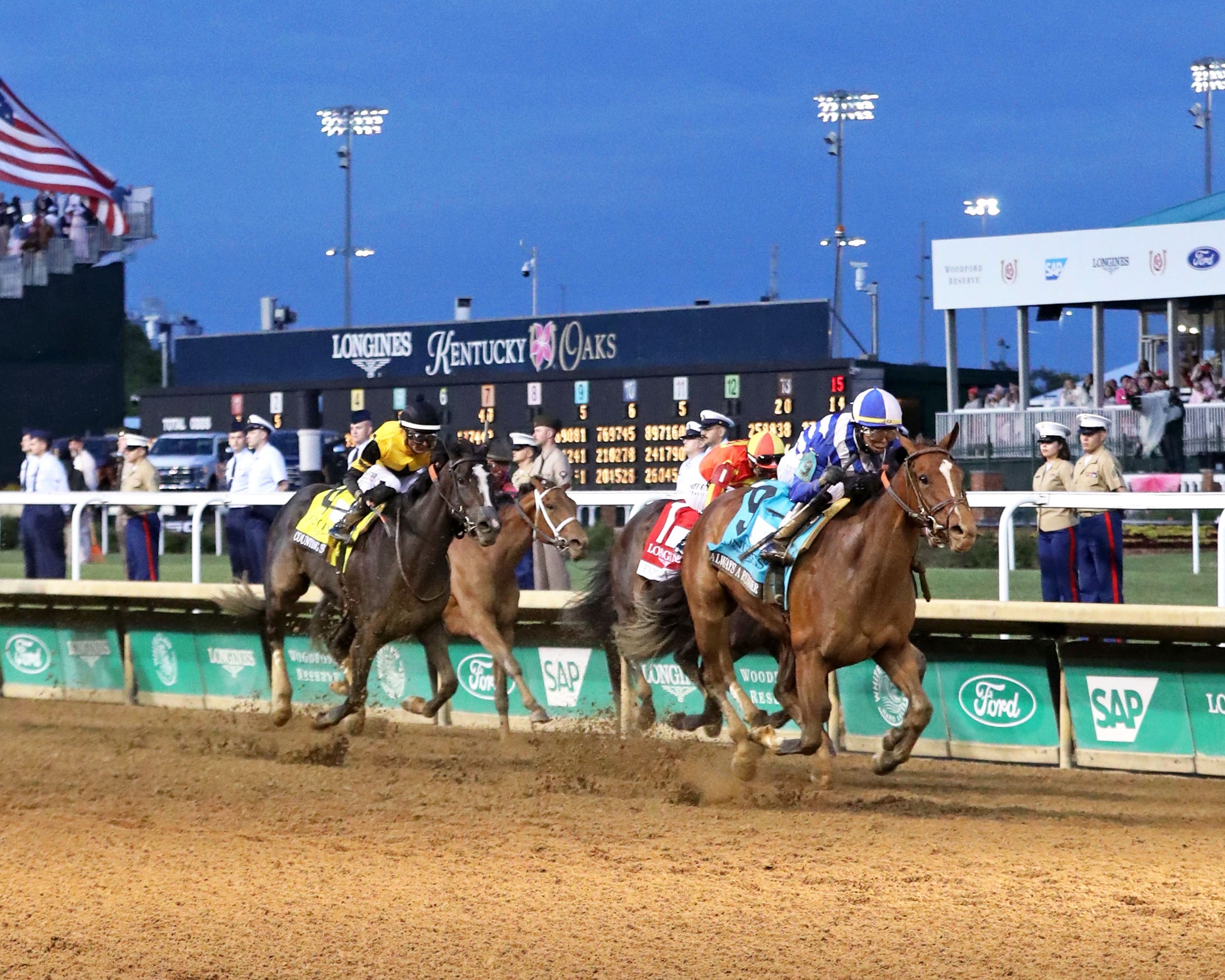 ALWAYS A RUNNER - 050126 - Race 13 - CD  The Longines Kentucky Oaks G1 - 152nd Running - Finish 07 - Coady Media - Kurtis Coady Photography