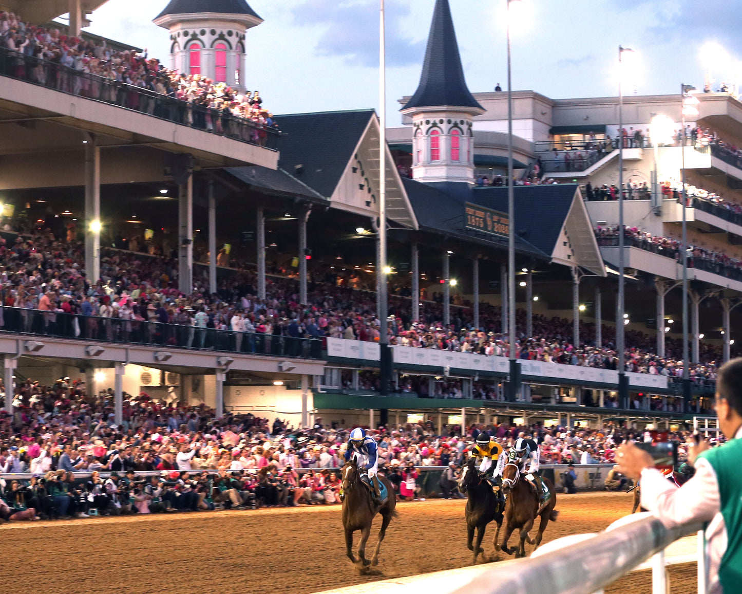 ALWAYS A RUNNER - 050126 - Race 13 - CD  The Longines Kentucky Oaks G1 - 152nd Running - Inside Celebration 01 - Coady Media - Kurtis Coady Photography