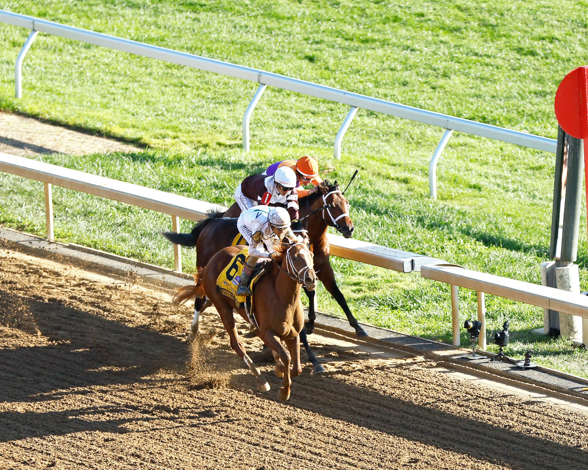AMERICAN HISTORY - The Claiborne Breeders' Futurity G1 - 10-03-26 - R09 - KEE - Aerial Finish 01