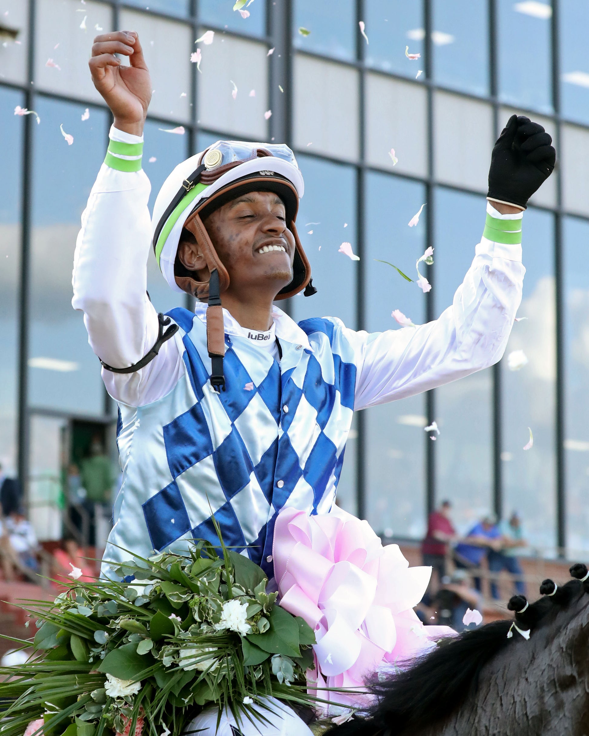 CLARET BERET - Apple Blossom Handicap G1 - 04-11-26 - R10 - OP - Celebration 06 - Coady Media - Kurtis Coady Photography