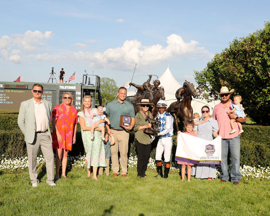 CLARET BERET - Apple Blossom Handicap G1 - 04-11-26 - R10 - OP - Presentation 01 - Coady Media - Kurtis Coady Photography