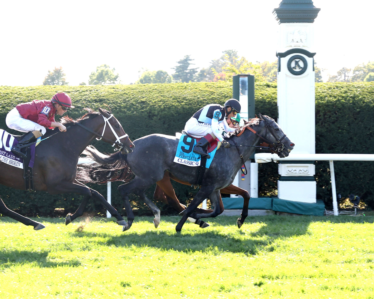 CLASSIC Q - 100326 - Race 08 - KEE  The First Lady G1 - Finish 01
