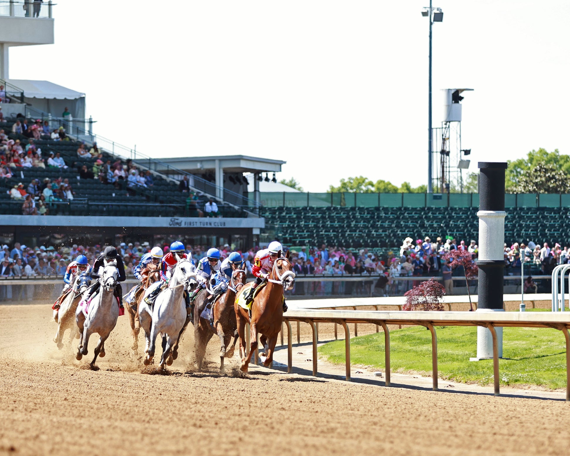 DIAMOND GEM AA - 043026 - Race 06 - CD - Turn 02 - Coady Media - Kurtis Coady Photography