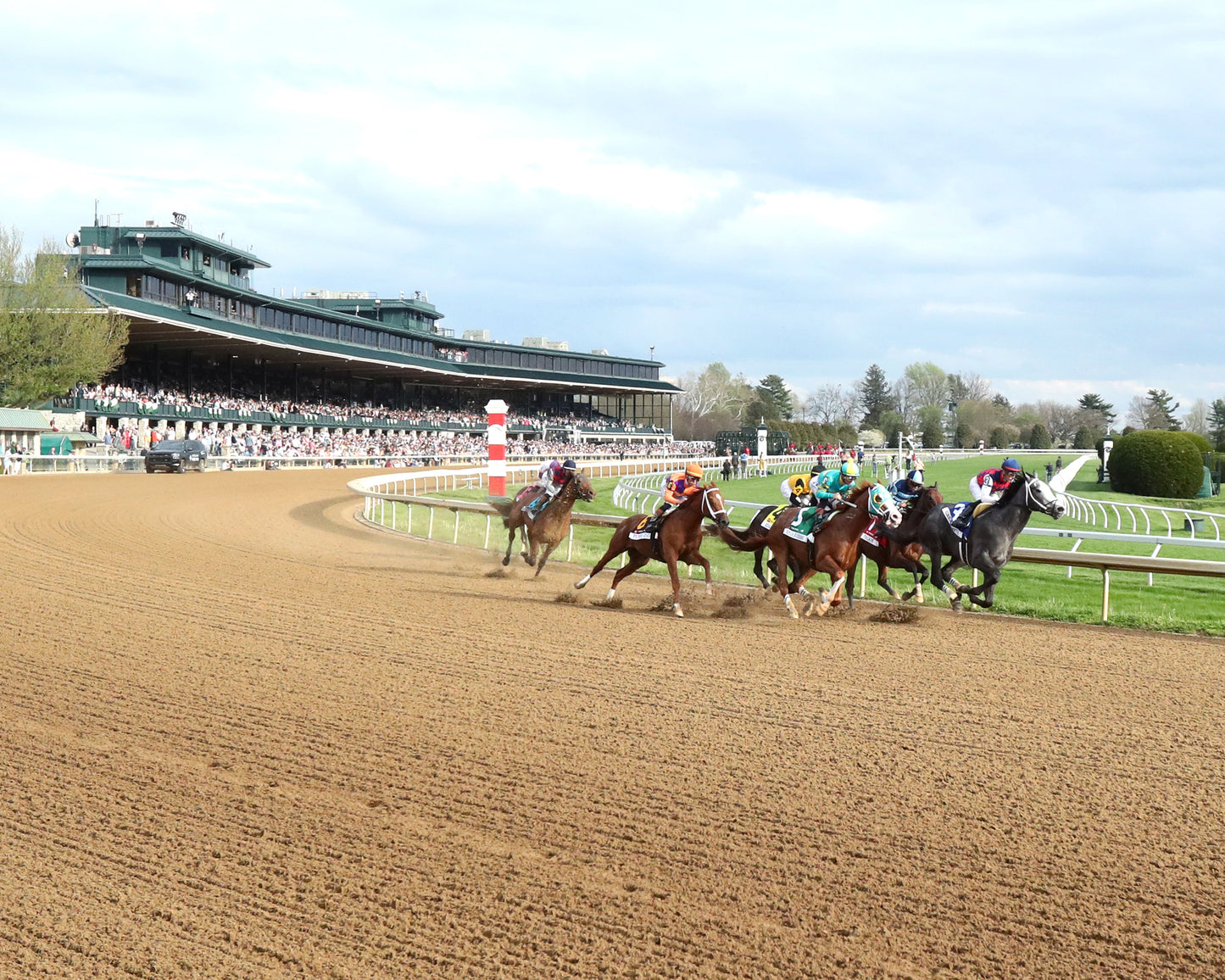 FURTHER ADO - The Toyota Blue Grass G1 - 04-04-26 - R11 - KEE - First Turn 02 - Coady Media - Kurtis Coady Photography