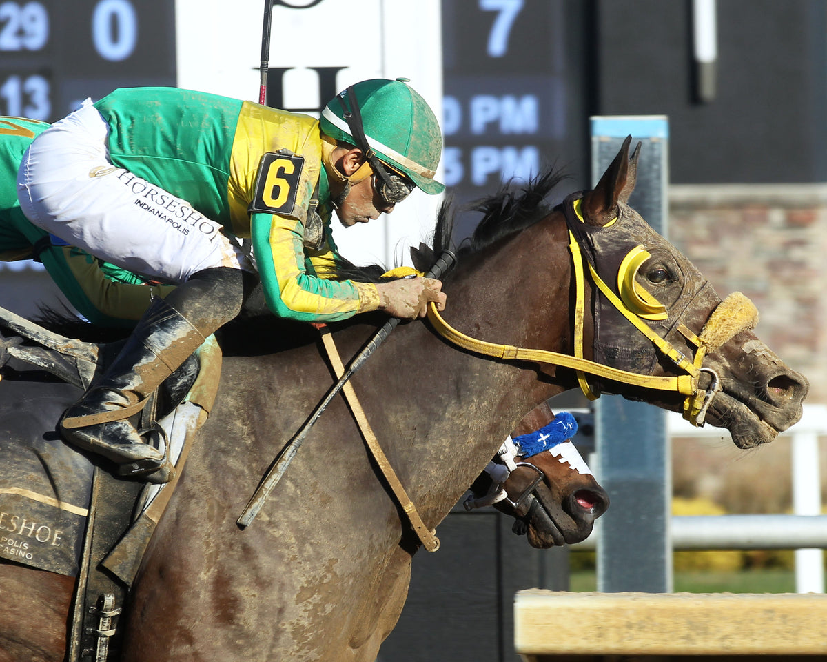 ITZFOREVER - Fireball Baby Overnight Handicap - 2nd Running - 10-28-26 - R07 - Horseshoe Indiana - Tight Finish 01 - Casey Cable - Coady Media - Kurtis Coady Photography