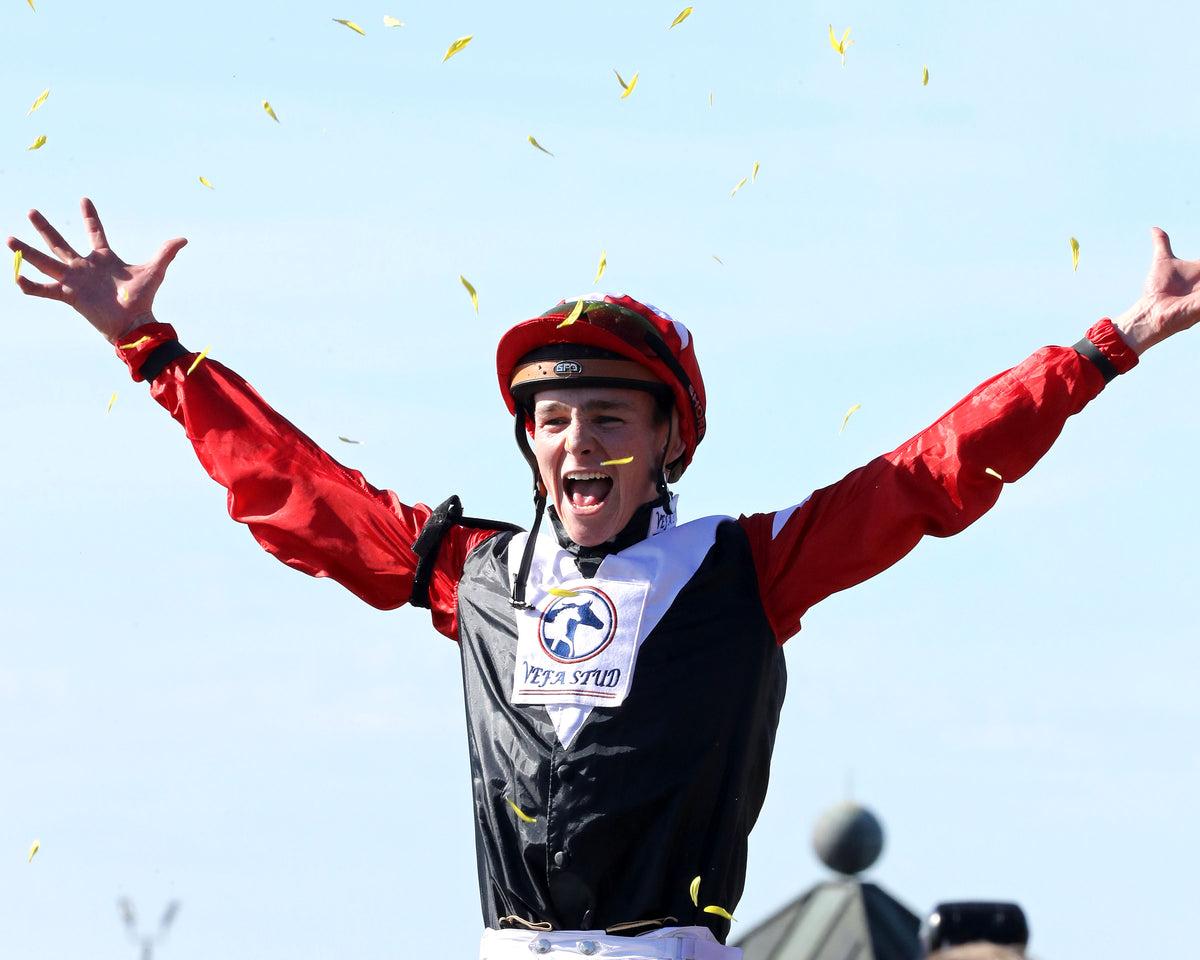LIBERTANGO - Breeders' Cup Juvenile Turf Sprint G1 - 10-30-26 - R06 - Keeneland Race Course - Celebration 03 - Renee Torbit - Coady Media - Kurtis Coady Photography