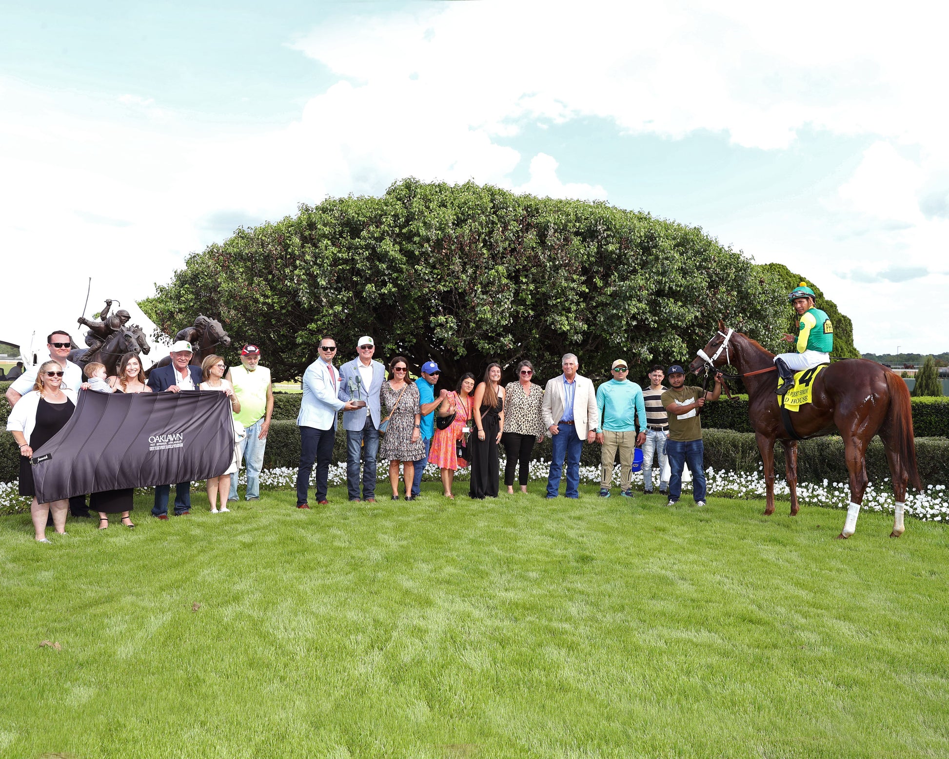 MAD HOUSE - The Count Fleeet - 041126 - Race 08 - OP - Winners Circle 01 - Coady Media - Kurtis Coady Photography