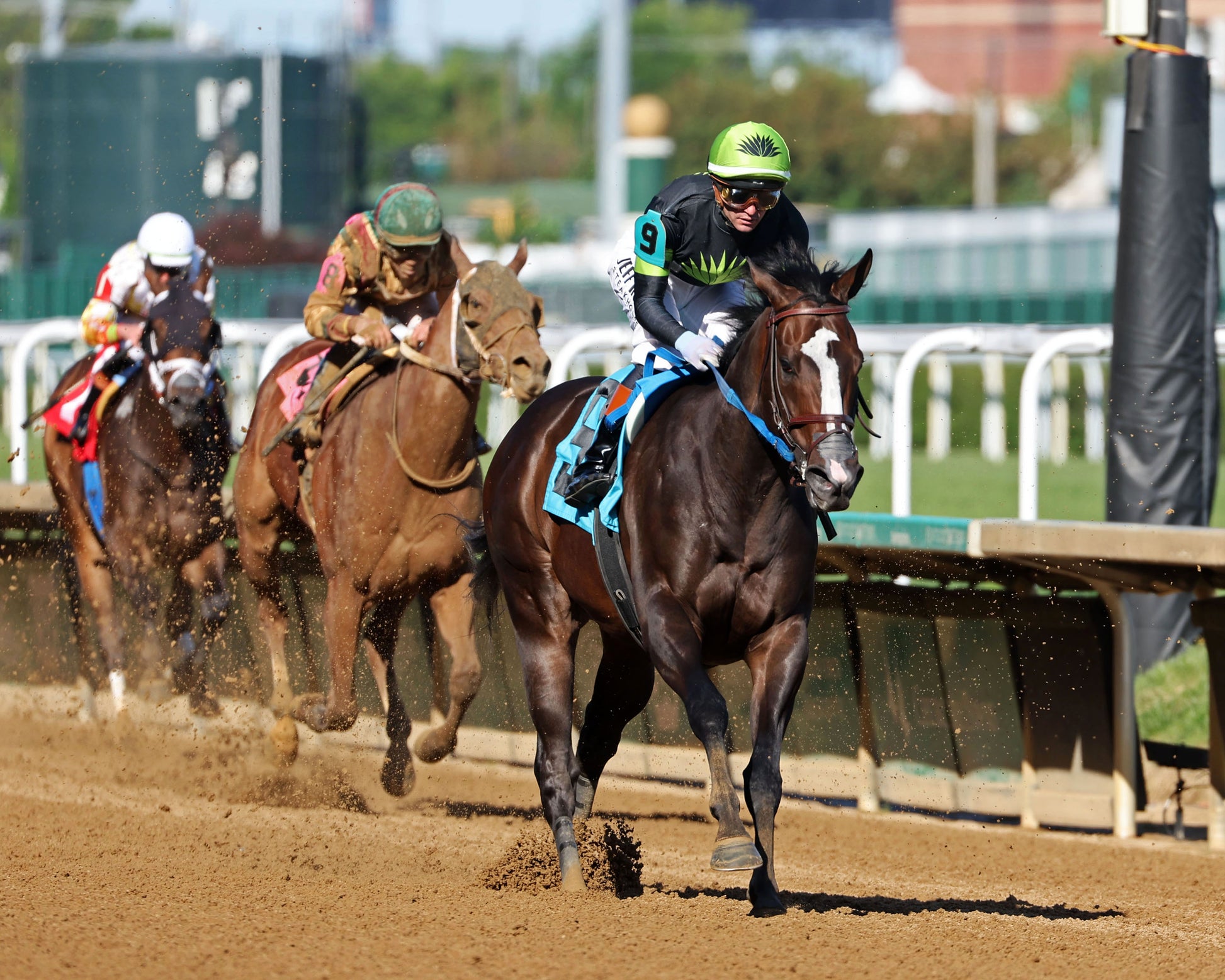 MAXIMUM BOURBON - The St. Matthews Overnight Stakes - 04-30-26 - R10 - CD - Head On 02 - Coady Media - Kurtis Coady Photography