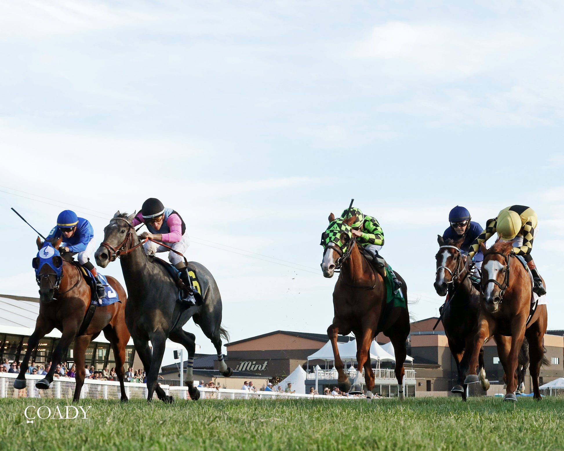 MERINGUE - The Kentucky Downs Juvenile Fillies - 08-31-25 - R11 - KD - Under Rail 01 - Coady Media - Kurtis Coady Photography