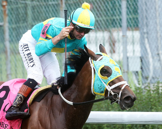 PIN UP BETTY - The Anchorage - 062726 - Race 05 - CD - Gallop Out 01