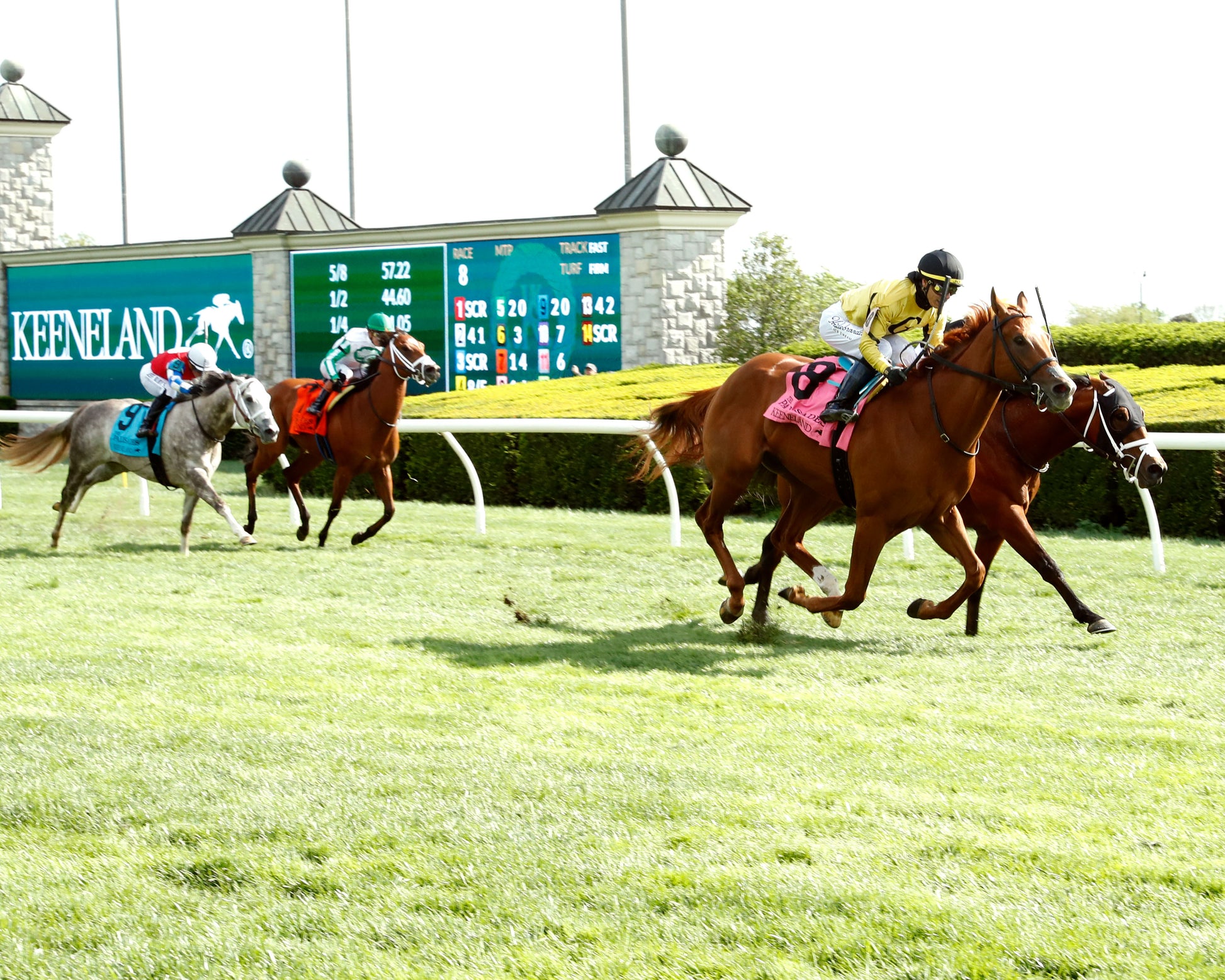 REB FIVE - 041926 - Race 08 - KEE - Up The Track 01 - Coady Media - Kurtis Coady Photography