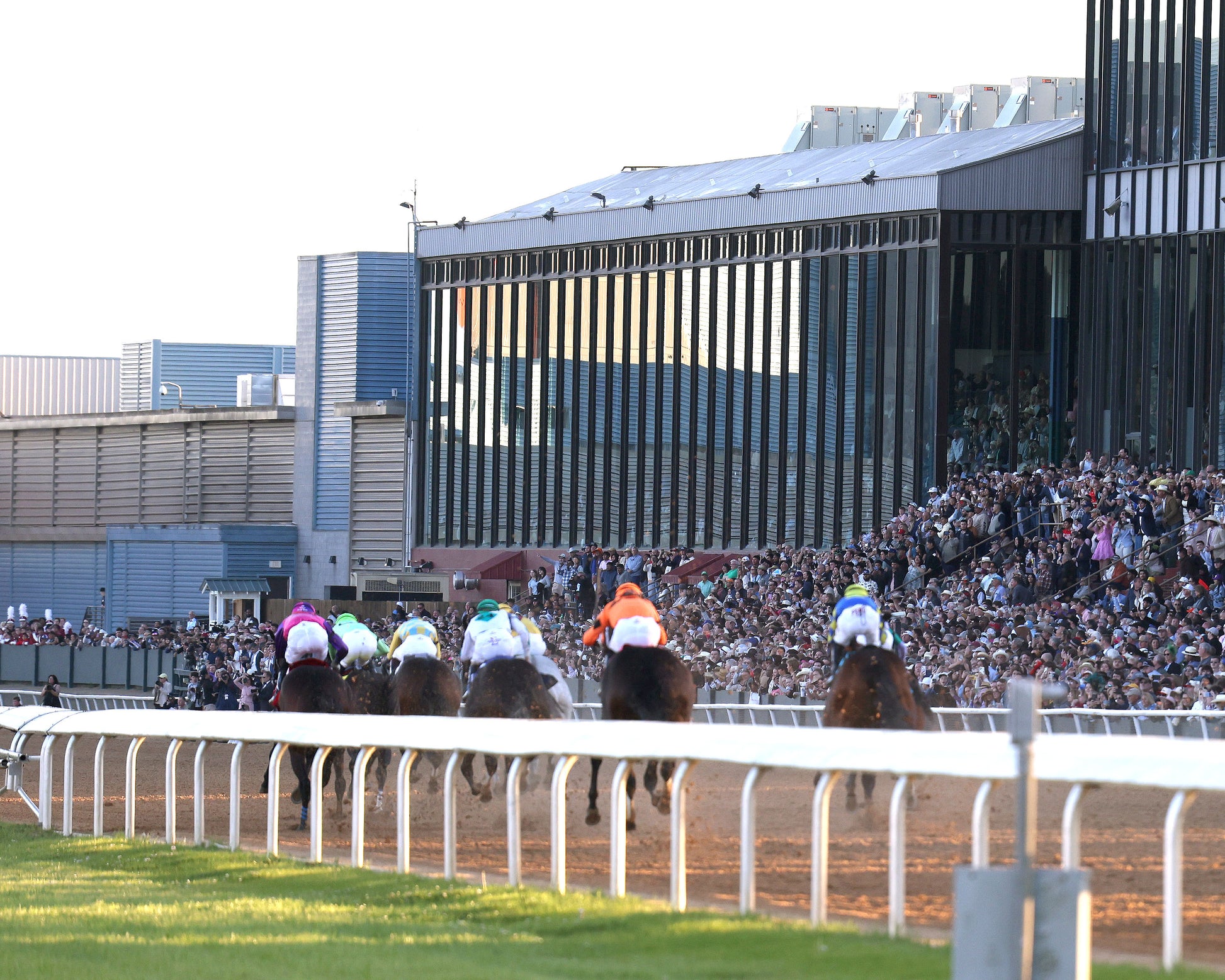 RENEGADE - The Arkansas Derby G1 - 03-28-26 - R13 - OP - Inside Turn 03 - Coady Media - Kurtis Coady Photography