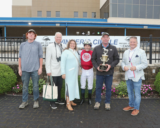 SMOOCH UP - The 20th Running of The Malvern Rose Stakes - 06-22-26 - R07 - PID - Presentation