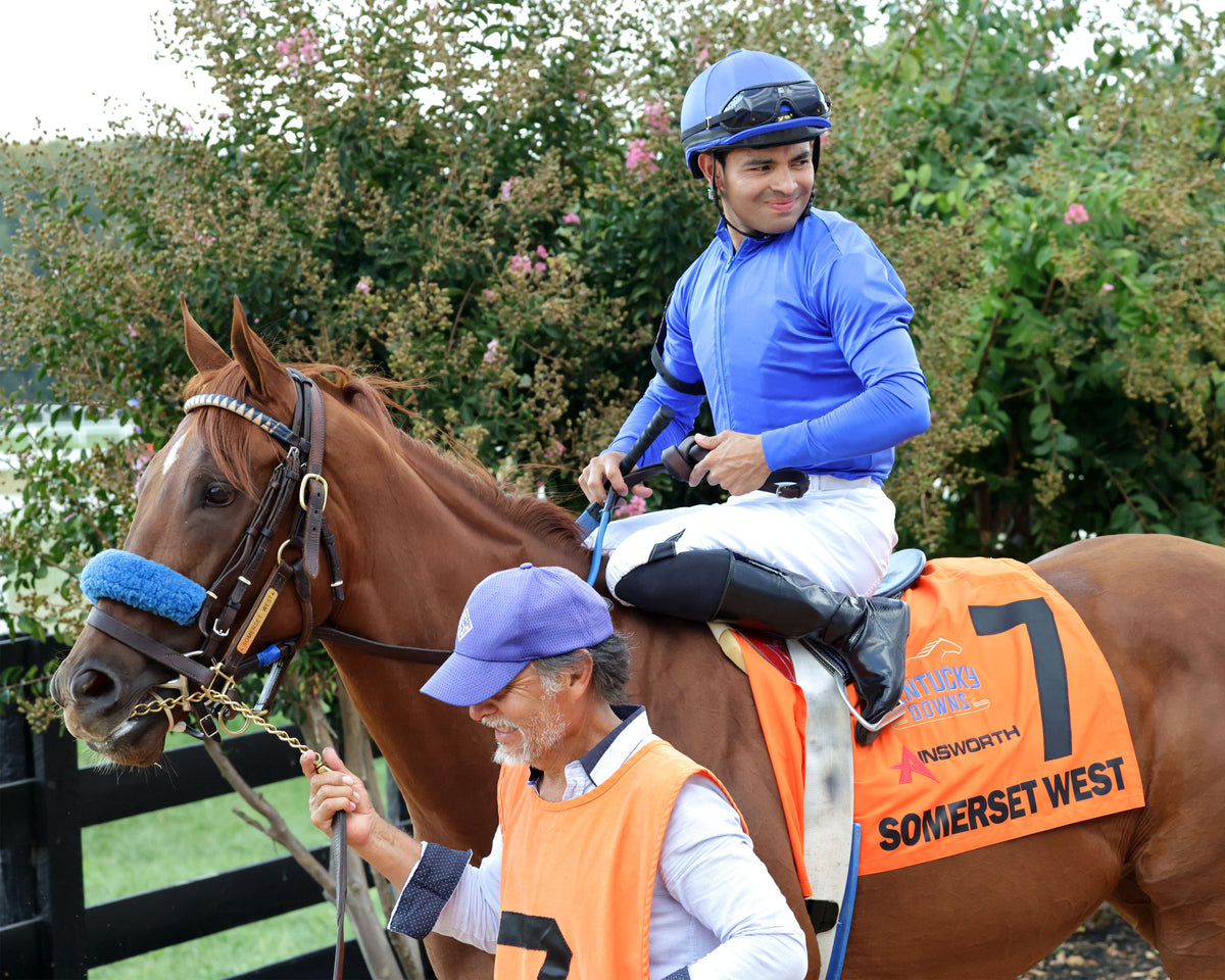 SOMERSET WEST - The Ainsworth Music City Stakes G2 - 09-05-26 - R10 - KD - Paddock 02