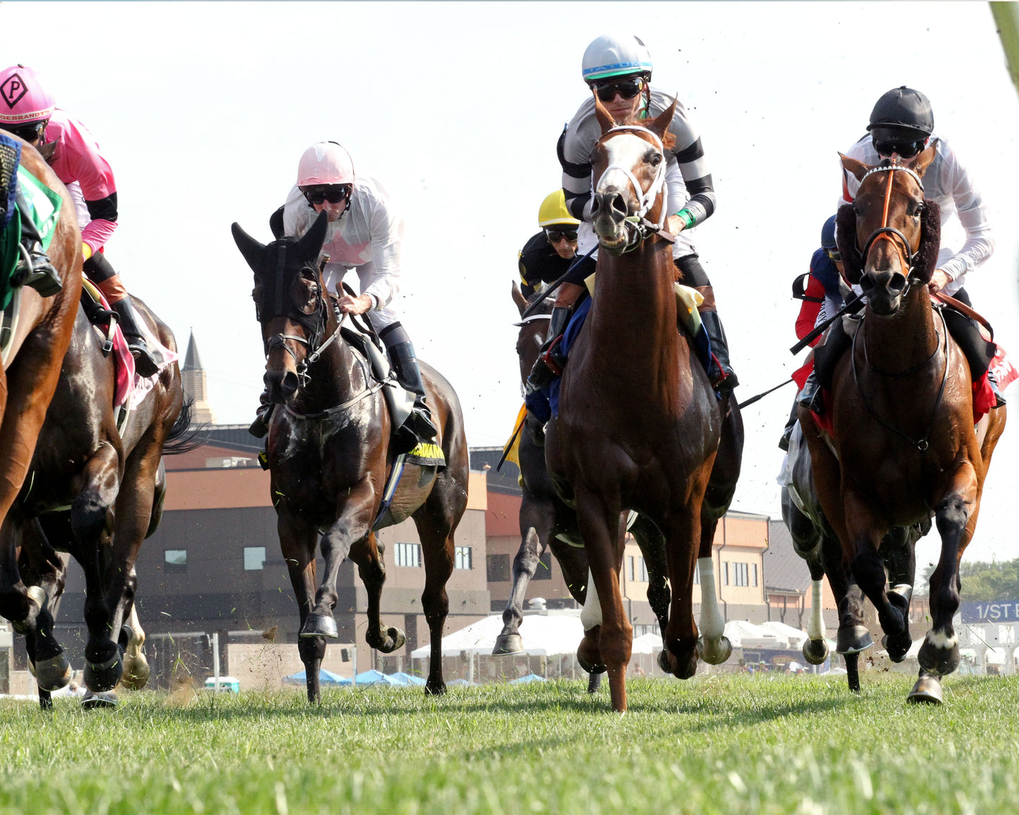 TIFFANY - The AGS Kentucky Turf Cup Invitational G2 - 09-05-26 - R07 - KD - Under Rail - First Pass 01