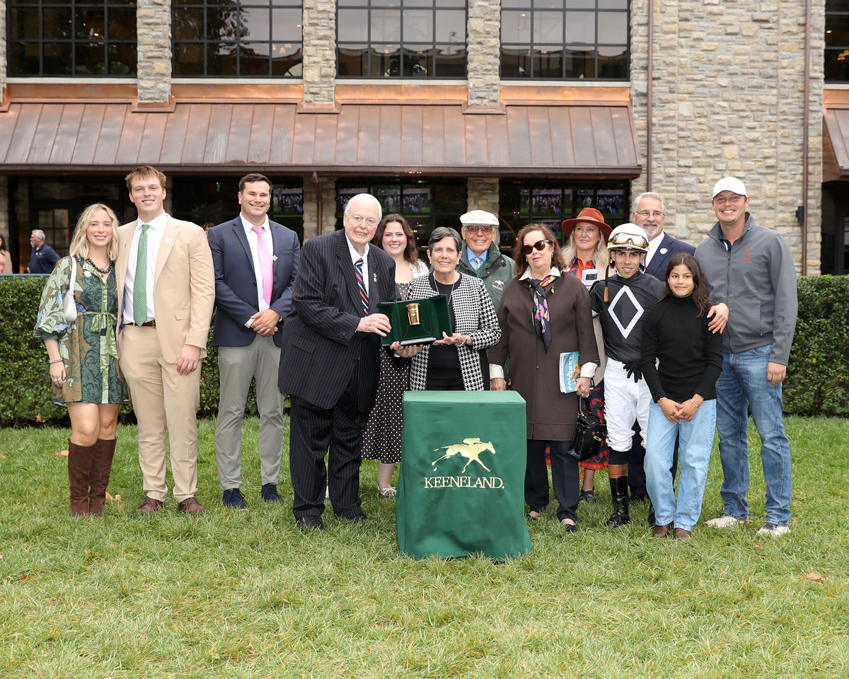 TIME TO DAZZLE - 101126 - Race 08 - KEE  The Franklin G2 - Presentation 01