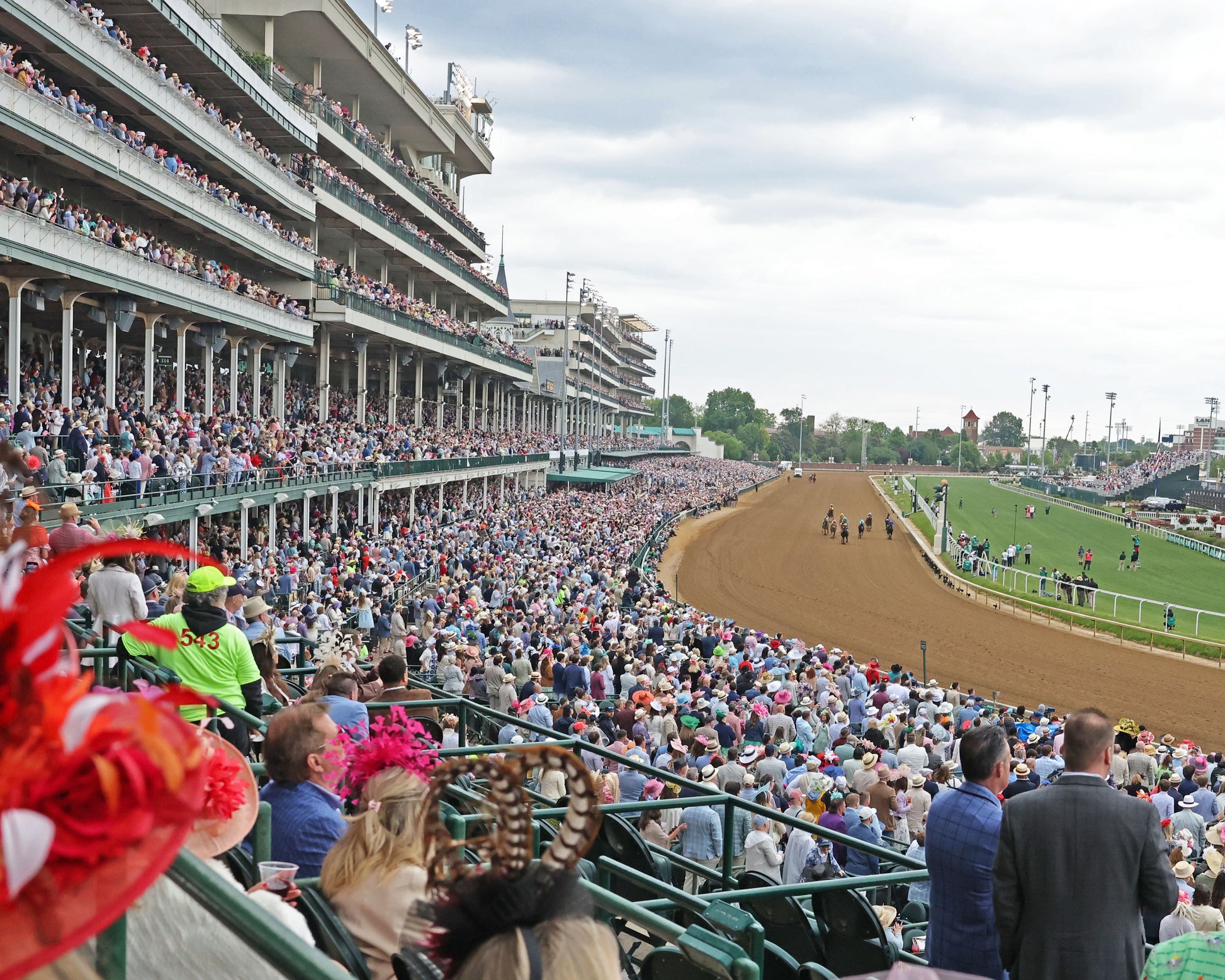 T O ELVIS - The Churchill Downs G1 - 05-02-26 - R10 - CD - Aerial First Turn Finish 01 - Coady Media - Kurtis Coady Photography